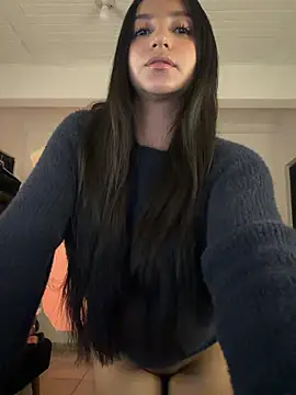 Snapshot of aly_golden_ chatting on June 18, 2026, 2:21 pm aly golden online show from June 18, 2026, 2:21 pm
