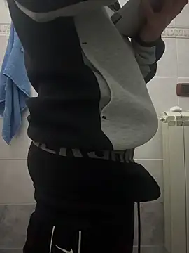 maiolullo online show from December 1, 2025, 5:45 am