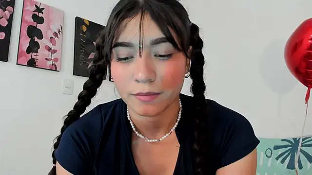 Maia W10 online show from February 26, 2025, 12:27 am