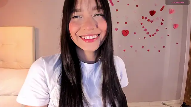 Maia W10 online show from April 8, 2026, 12:27 pm