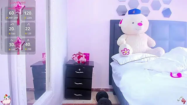 Snapshot of Catalina_Jonex chatting on October 1, 2025, 7:42 pm Catalina Jonex online show from October 1, 2025, 7:42 pm