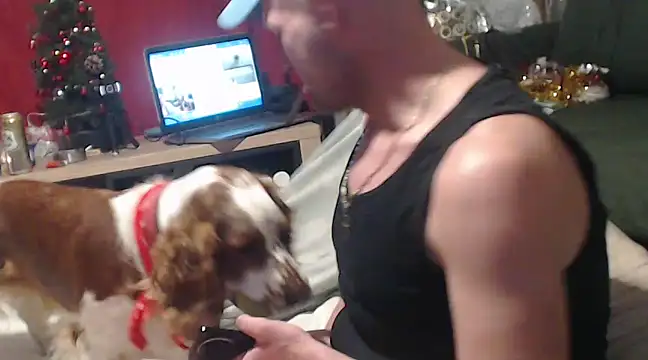 Snapshot of mikeythebestsucker chatting on December 21, 2024, 1:42 pm mikeythebestsucker online show from December 21, 2024, 1:42 pm