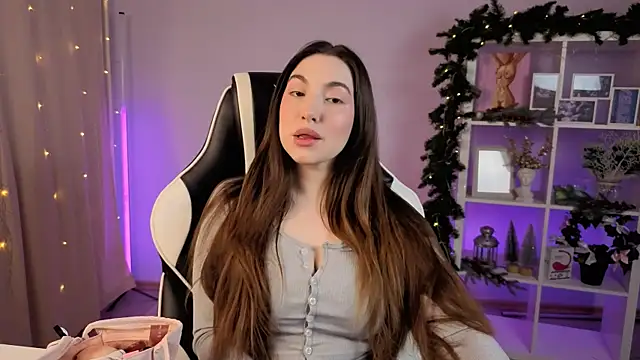 MelissaLovvv online show from February 13, 2026, 3:46 am