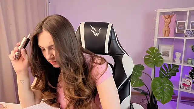 MelissaLovvv online show from February 17, 2026, 5:48 am