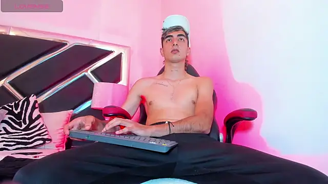 DimitryHank online show from January 12, 2025, 6:38 pm