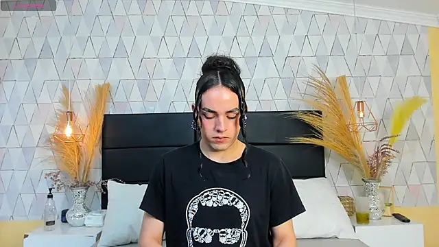 JustinePerry online show from March 27, 2026, 3:56 am