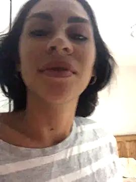 Snapshot of hotroommates chatting on November 12, 2025, 3:18 am hotroommates online show from November 12, 2025, 3:18 am