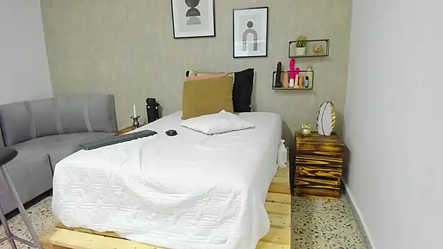 afrodita martinez online show from February 8, 2025, 6:43 am