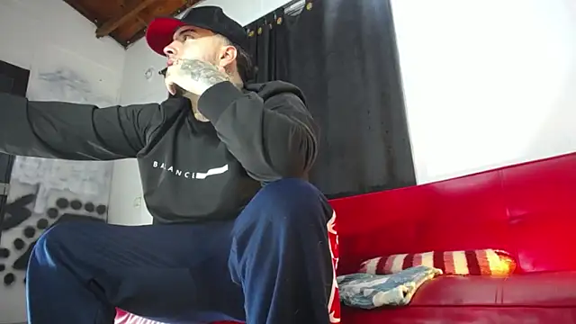 Dexter-T online show from February 13, 2025, 4:22 am