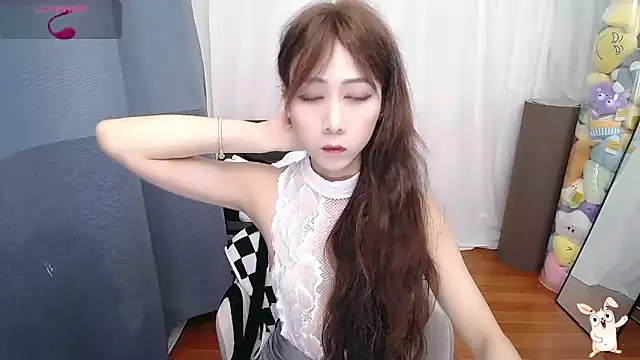 CN-Doudou online show from September 30, 2025, 2:27 am