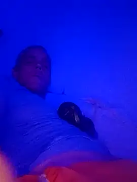 sexsuchti80 online show from October 1, 2025, 11:44 pm