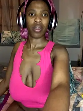 Queen-Boobylicious online show from September 25, 2025, 9:29 pm