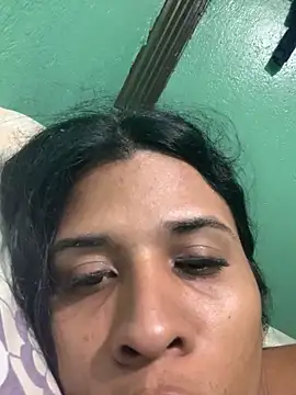 Snapshot of La_Perversa69 chatting on October 22, 2025, 12:00 am La Perversa69 online show from October 22, 2025, 12:00 am