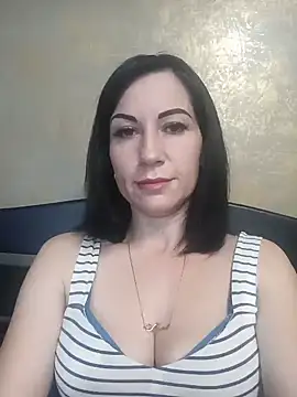 FireLily332 online show from January 4, 2025, 6:30 pm