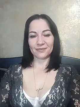 FireLily332 online show from January 8, 2025, 7:24 pm