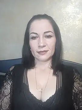 FireLily332 online show from January 9, 2025, 4:06 pm