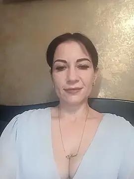 FireLily332 online show from January 20, 2025, 5:06 pm