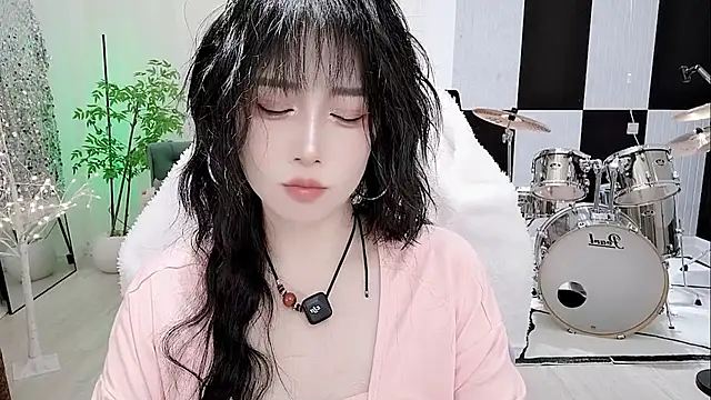 Vaness-a online show from September 27, 2025, 4:12 pm