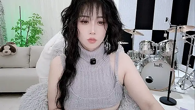 Vaness-a online show from October 17, 2025, 12:41 pm