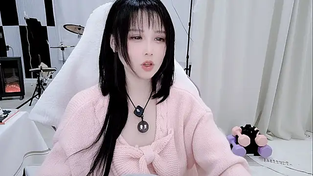 Vaness-a online show from April 5, 2026, 4:48 pm