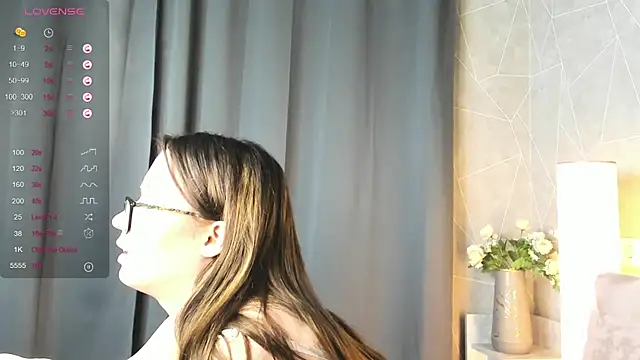 Jessica Soon online show from February 7, 2025, 7:50 am