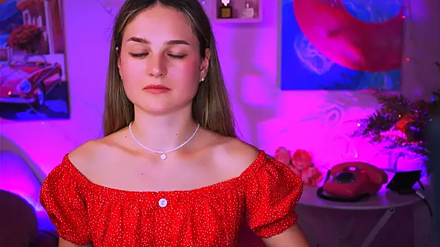 DeboraLarson online show from January 12, 2025, 10:45 am