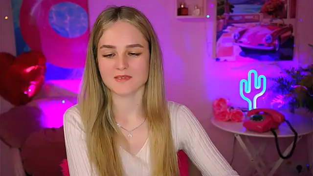 DeboraLarson online show from March 10, 2025, 9:53 am