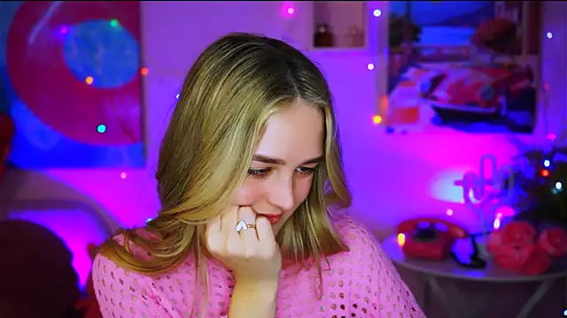 DeboraLarson online show from March 18, 2025, 9:42 am