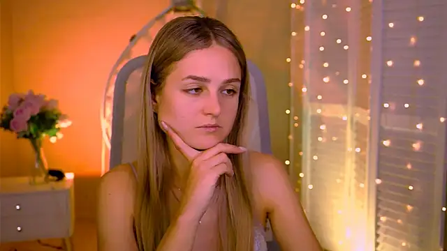 DeboraLarson online show from July 18, 2026, 5:11 am
