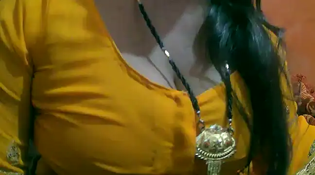 Snapshot of LOVE-SUSHILA chatting on February 5, 2025, 8:43 am LOVE-SUSHILA online show from February 5, 2025, 8:43 am