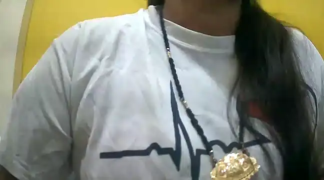 Snapshot of LOVE-SUSHILA chatting on February 19, 2025, 4:00 pm LOVE-SUSHILA online show from February 19, 2025, 4:00 pm