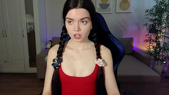 likeamoss online show from May 8, 2026, 8:52 am