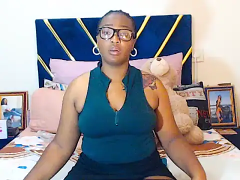 veronica1xxx online show from March 12, 2026, 3:45 am