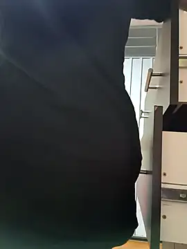 Kasandra02 online show from April 7, 2026, 4:35 am