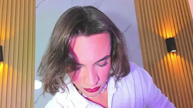 Snapshot of miss_Ari chatting on January 12, 2025, 7:10 pm miss Ari online show from January 12, 2025, 7:10 pm