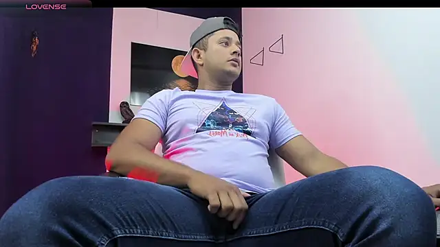 Marcos garcias online show from March 7, 2025, 10:35 am