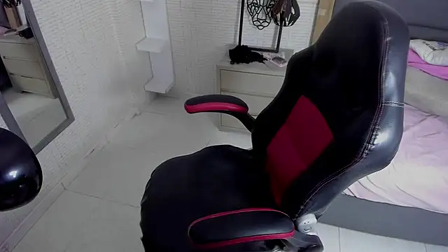 Snapshot of MARAYLOUS chatting on January 31, 2025, 10:52 pm MARAYLOUS online show from January 31, 2025, 10:52 pm