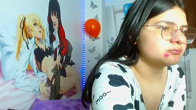 Snapshot of mackenhot303av chatting on October 17, 2025, 11:35 am mackenhot303av online show from October 17, 2025, 11:35 am