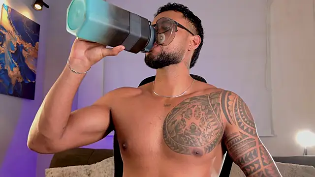 LiamGarcia1 online show from June 28, 2026, 8:37 pm