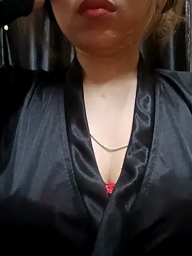 Snapshot of Sajel_000 chatting on March 9, 2025, 6:43 pm Sajel 000 online show from March 9, 2025, 6:43 pm