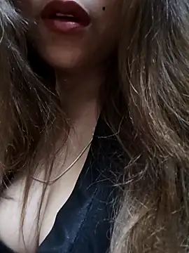 Snapshot of Sajel_000 chatting on March 12, 2025, 8:31 pm Sajel 000 online show from March 12, 2025, 8:31 pm