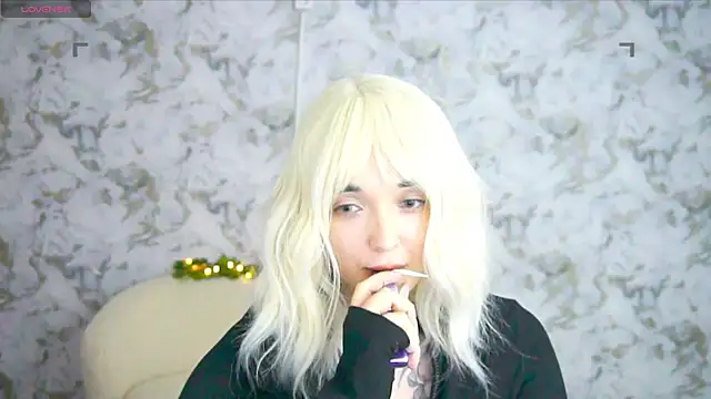 Snapshot of Ashley_S chatting on June 11, 2026, 2:53 am Ashley S online show from June 11, 2026, 2:53 am