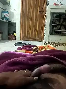 pintuS40 online show from January 2, 2025, 10:11 pm