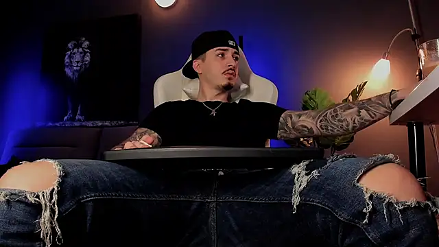 uptomatty online show from March 25, 2026, 7:58 am