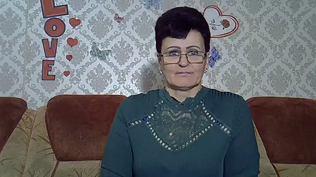 PaulaGolden online show from January 9, 2026, 5:15 pm