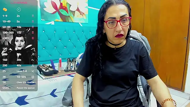 Snapshot of sabrina_dupont chatting on November 2, 2025, 12:51 pm sabrina dupont online show from November 2, 2025, 12:51 pm