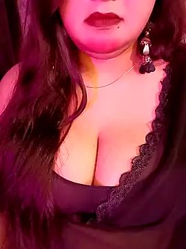 Snapshot of Suhanakhan00 chatting on April 8, 2026, 8:58 am Suhanakhan00 online show from April 8, 2026, 8:58 am