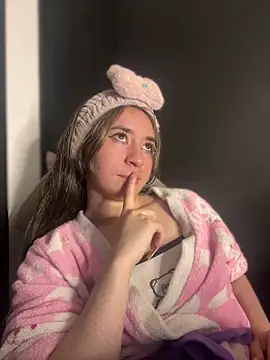 Sophie LS online show from February 28, 2025, 7:26 am