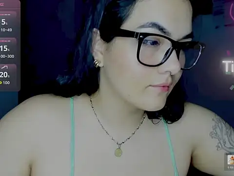 Snapshot of Babe-sofi chatting on July 6, 2026, 10:23 pm Babe-sofi online show from July 6, 2026, 10:23 pm
