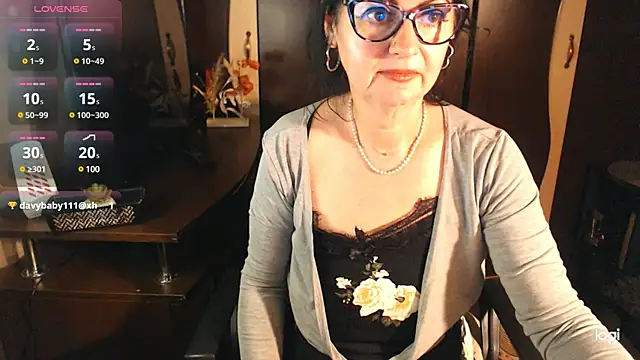 Snapshot of exymilf_ chatting on February 11, 2025, 5:50 pm exymilf online show from February 11, 2025, 5:50 pm